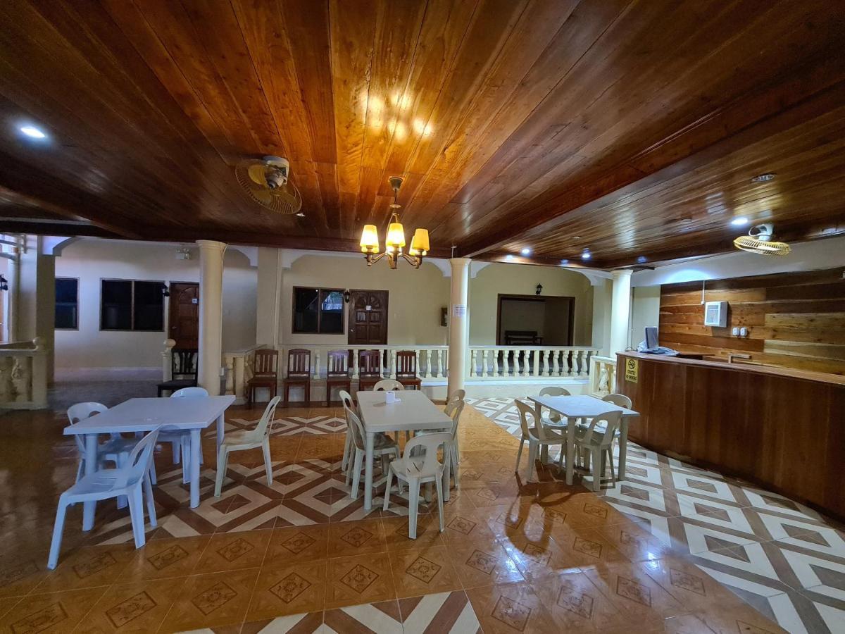 La-Familia Guest House 锡基霍尔 外观 照片