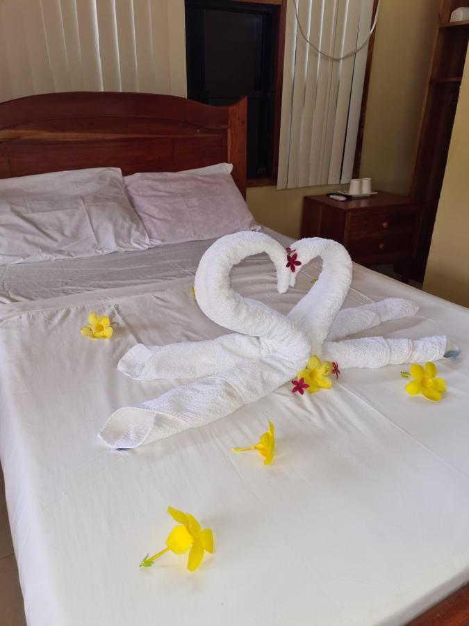 La-Familia Guest House 锡基霍尔 外观 照片