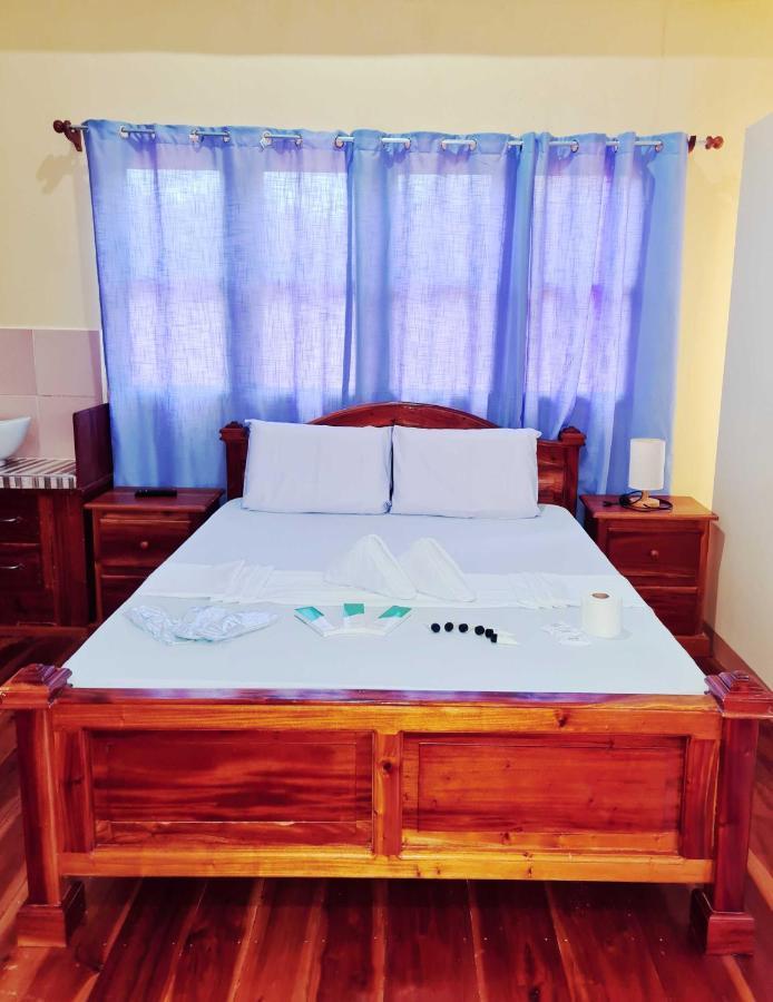 La-Familia Guest House 锡基霍尔 外观 照片
