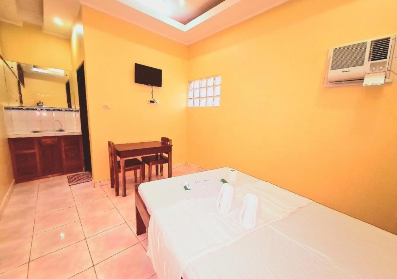 La-Familia Guest House 锡基霍尔 外观 照片